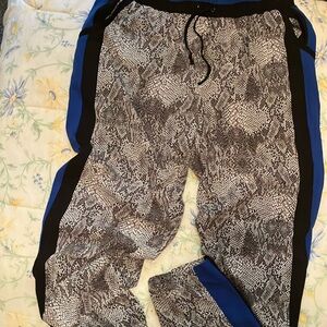 Xoxo Polyester Snake Skin Printed Pants Sz Medium